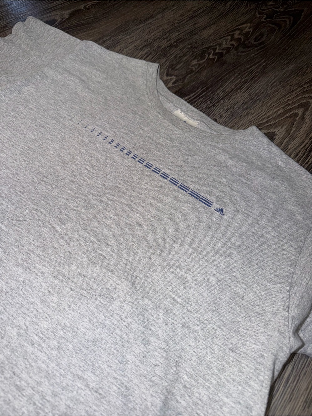 Cropped Y2K Vintage Adidas Grey Tshirt SZ L